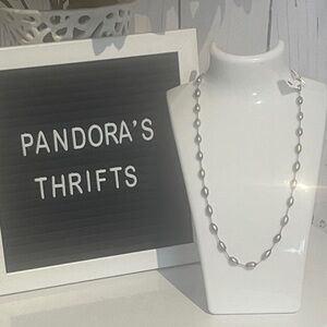 Elegant Silver Necklace with basic gray freshwater pearls. NWT